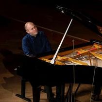 Alon Kariv Named Associate Artist of English Chamber Orchestra