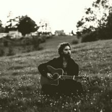 Luke De-Sciscio Releases New Song 'Human Heart'