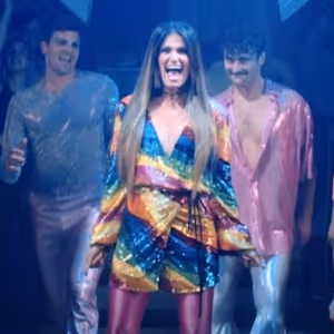 Video: Idina Menzel Drops 'MOVE' Music Video