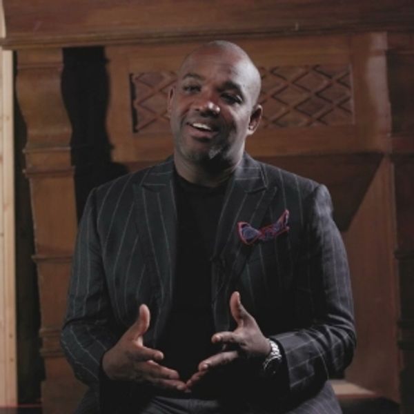 VIDEO: Lawrence Brownlee Talks Tonio's Journey in THE DAUGHTER OF THE REGIMENT at Lyric - Chicago Theater Video