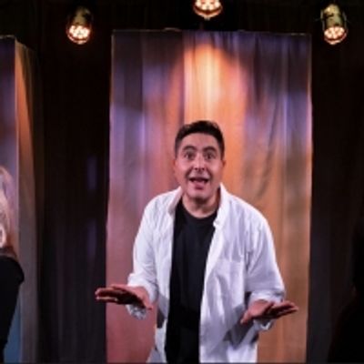 BWW Review: STARTING HERE, STARTING NOW, Waterloo East Theatre