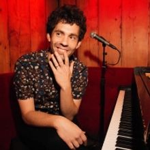 BWW Review: Julian Velard Extolls WHAT AM I DOING HERE? at Joe's Pub