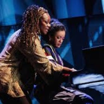 Review: HELL&#039;S KITCHEN at Key Bank State/Playhouse Square/Cleveland