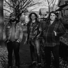 Lee Bains & The Glory Fires Announce New Album & Release Single 'God's A-Working, Man
