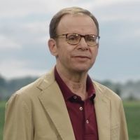 VIDEO: Rich Moranis Returns to Acting in a New Commercial for Mint Mobile