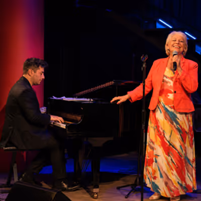 Review: Stephanie Nakasian Brings Warmth and Depth to Chelsea Table + Stage
