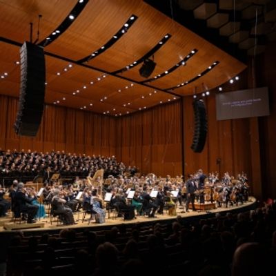 Review: SCHMITT'S PSALM 47 AND STRAVINSKY'S FIREBIRD at Houston Symphony