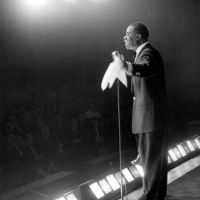 Paul Simon, Diana Krall, Gary Knisely and Jeffrey Shafer Help Fund Louis Armstrong…