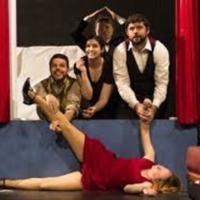 Review: THE SHOW THAT GOES WRONG at Chagrin Valley Little Theatre
