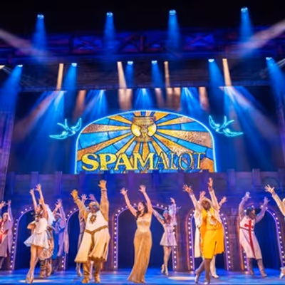 Interview: Amanda Robles Talks Vocals, Comedy, and Touring with SPAMALOT