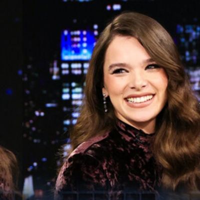 Hailee Steinfeld Talks Sinners Oscars Shoutout, New Motherhood