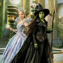Photo: New Look at WICKED: FOR GOOD Feat. Glinda, Elphaba, & More in Emerald City