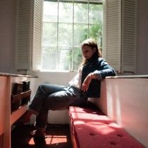 Oh Louise Premieres New Single DO YOU LIE TO EVERYONE