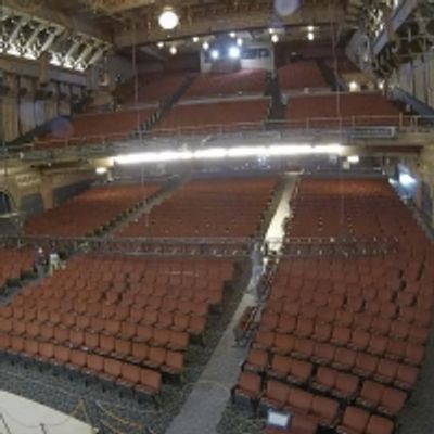 VIDEO: Watch a Timelapse of the 5th Avenue Theatre's New Seats and Carpet