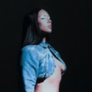 Naomi Sharon Releases Her Debut Album 'Obsidian'