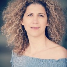 EDINBURGH 2023: Review: BREAKING OPEN, The Space