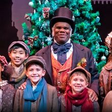 Review: A CHRISTMAS CAROL: A GHOST STORY FOR CHRISTMAS at Ford's Theatre