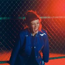 Bess Atwell Signs to Nettwerk, Shares New Single THE ACT