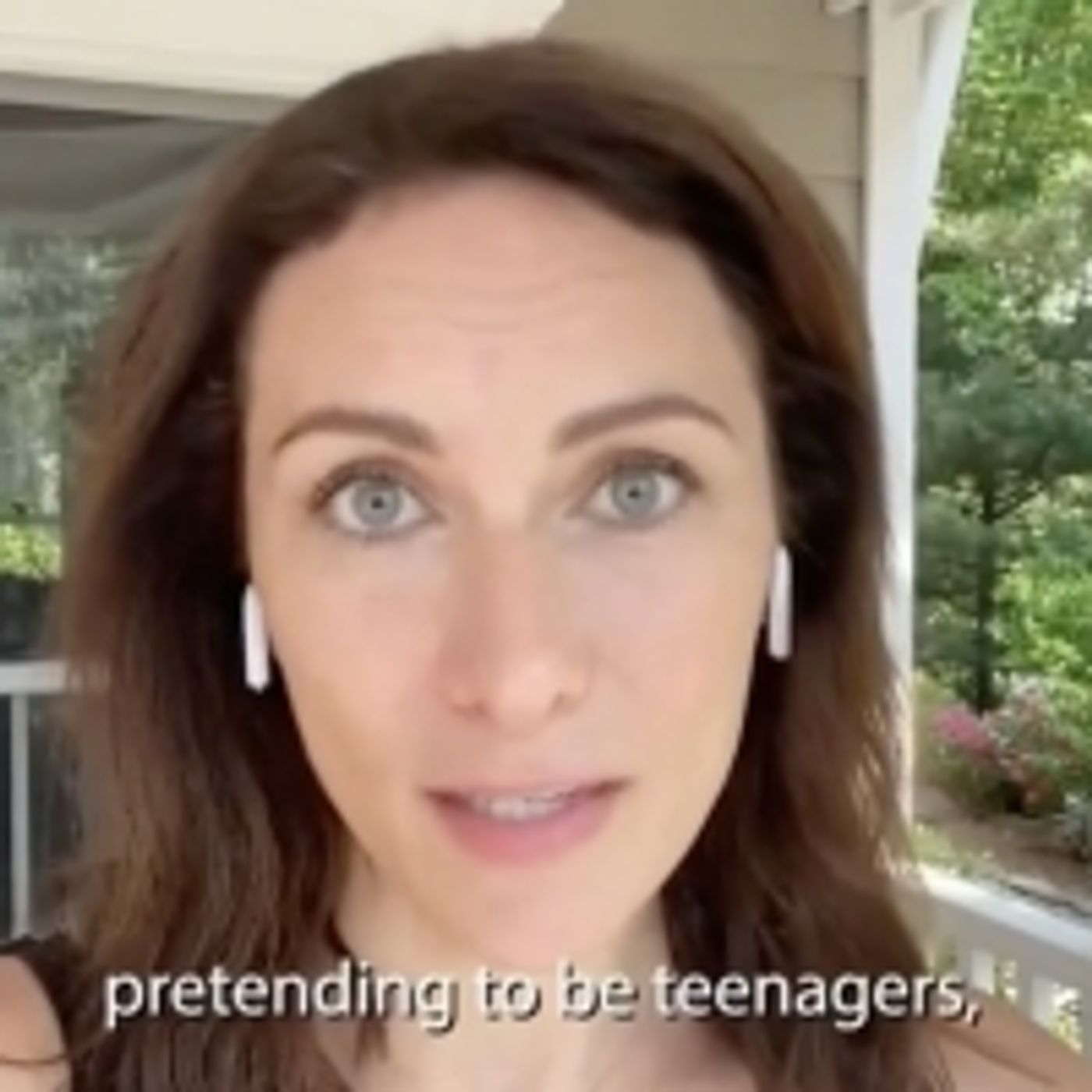 Wake Up With BWW 6/12: Kaitlyn Dever in Talks For DEAR EVAN HANSEN Film, Emma Watson Speaks Out Against Rowling, and More!  Image