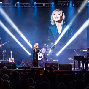 ALWAYS OLIVIA Tribute Show Will Present at Raue Center For The Arts