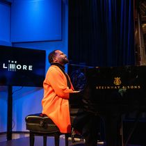 Grammy Winner Sullivan Fortner to Perform at 2026 Gilmore International Piano Festival