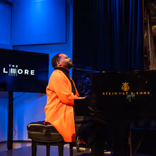 Grammy Winner Sullivan Fortner to Perform at 2026 Gilmore International Piano Festiva