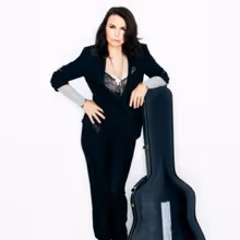 Review: Singer-Songwriter Patty Smyth Rocks Out at Café Carlyle