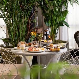 Review: THE TERRACE AND OUTDOOR GARDENS at The Times Square EDITION Debuts Exceptional Garden Brunch Party on Saturdays