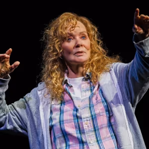 Jean Smart Extends in CALL ME IZZY and Reveals Return Following Injury