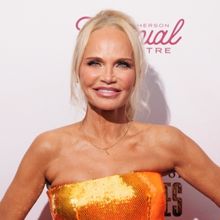 Video: Kristin Chenoweth Reacts to WICKED Film