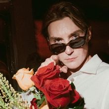 Exclusive: Oh My Pod U Guys- Living Out Loud In The Middle of Nowhere with Peter Smi