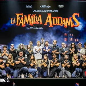 PHOTOS: LA FAMILIA ADDAMS presenta oficialmente a su reparto en el Teatro Calderón…