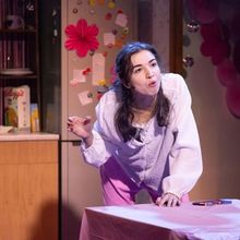 Review: WYLD WOMAN, Southwark Playhouse