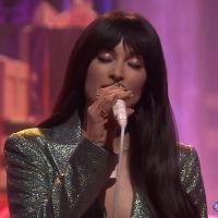 VIDEO: Watch Kacey Musgraves Perform 'Glittery' on THE TONIGHT SHOW WITH JIMMY FALLON