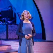 BWW Review: TENDERLY: THE ROSEMARY CLOONEY STORY at Ensemble Theatre Company