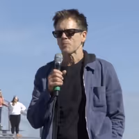 Video: Kevin Bacon Visits FOOTLOOSE High School Prior to Demolition Video