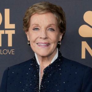 Julie Andrews Will Release Children's Book About Her 'Singing' Dog