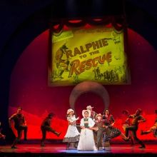 Review: A CHRISTMAS STORY at Ahmanson