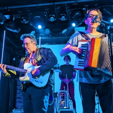 They Might Be Giants Continue Tour Next Month In U.S.