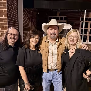 GARTH BROOKS makes special appearance during the ACMAs at Reynolds in Conway