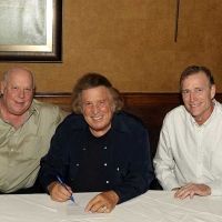 Don McLean Inks Recording Deal With Time Life