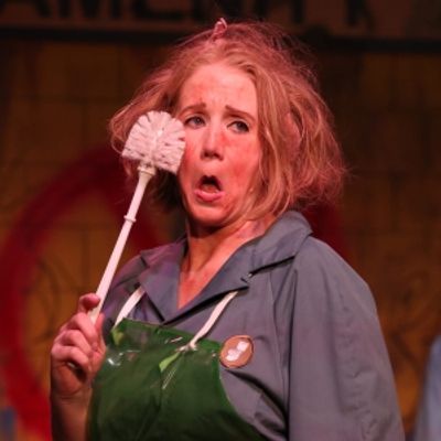 Review: URINETOWN THE MUSICAL at Roxy's Downtown