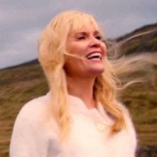 VIDEO: Melanie Penn Releases 'Follow You' Music Video