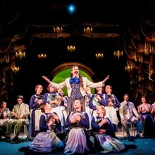 Review: AND THE SHIP SAILS ON at Capitol Musical Theatre, Wroclaw