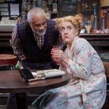 BWW Review: CHRISTMAS ON THE ROCKS at TheaterWorks