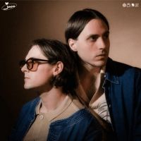 Joan Share New Single 'come over'