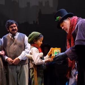 Twelve Puppies from The Seeing Eye to Attend McCarter Theatre Center's A CHRISTMAS…