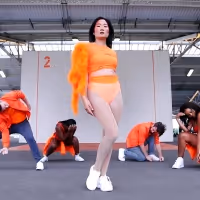 VIDEO: KAYE Debuts 'Little Poison' Video Video