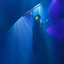 Wake Up With BWW 4/7: WICKED to Break Record, Plus a Message From Derek Klena!