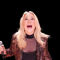 Review: IN BETWEEN THE VERSES REVIEWED BY LOTTIE BUTCHER at Bats Theatre